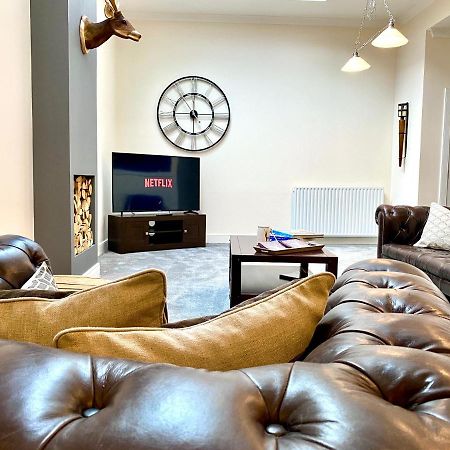Serviced Accommodation Moray Lesmurdie House, Elgin - Free Parking, Free Wifi Bagian luar foto