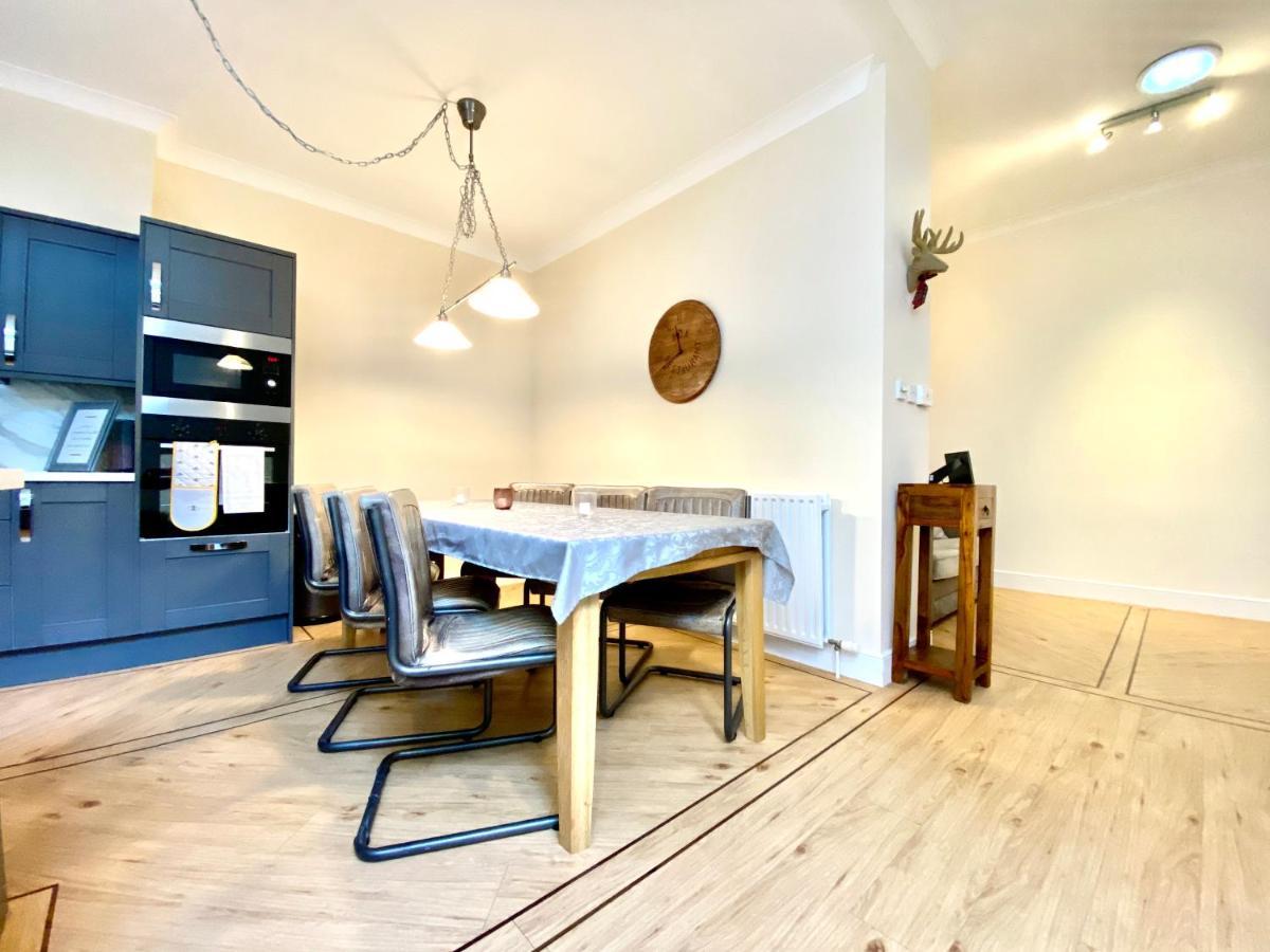 Serviced Accommodation Moray Lesmurdie House, Elgin - Free Parking, Free Wifi Bagian luar foto