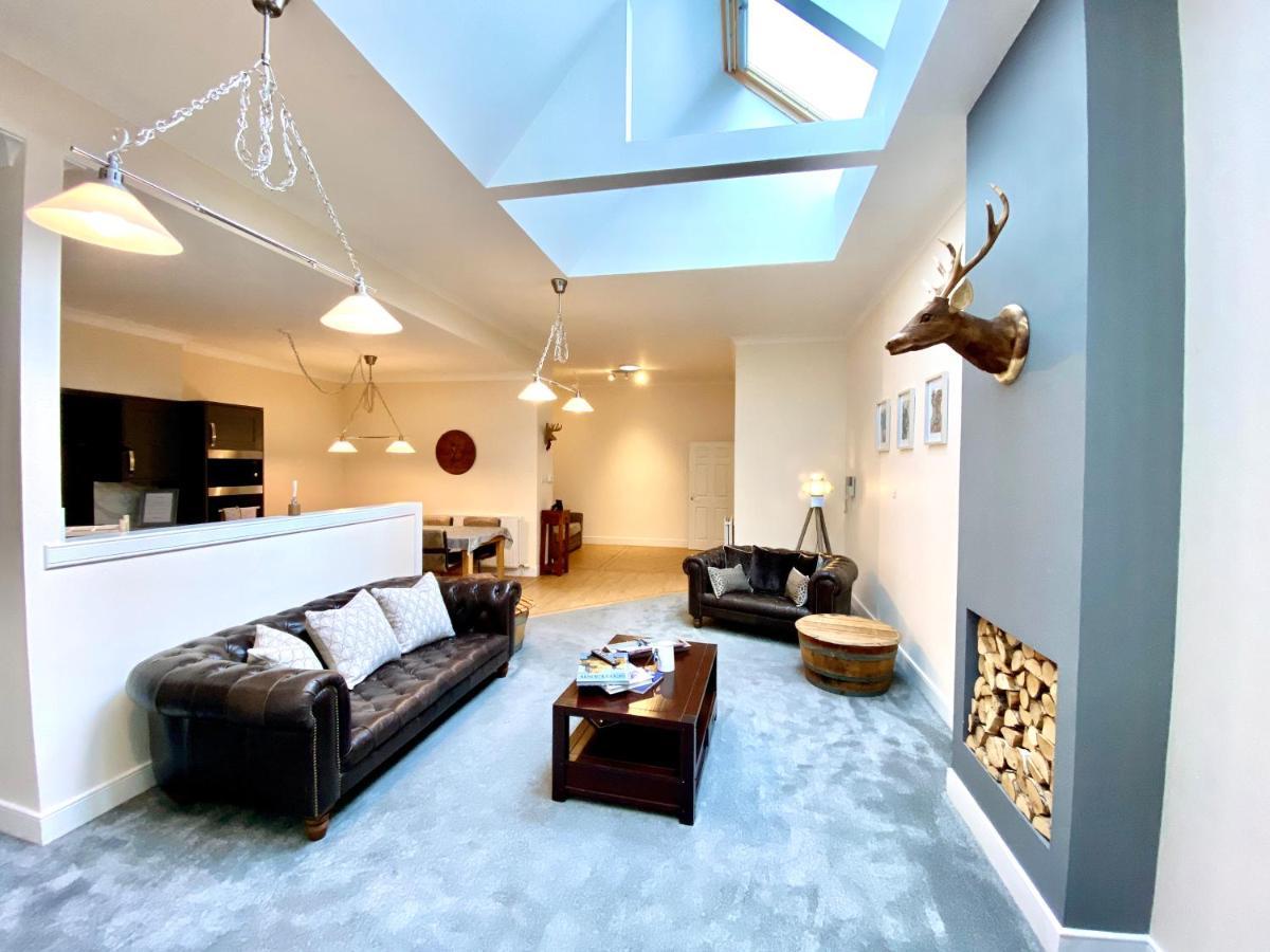 Serviced Accommodation Moray Lesmurdie House, Elgin - Free Parking, Free Wifi Bagian luar foto