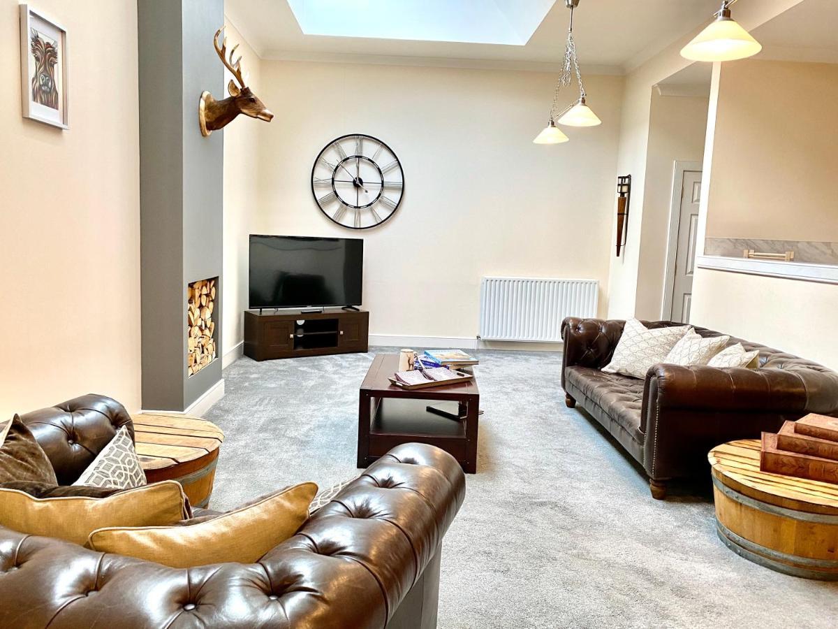 Serviced Accommodation Moray Lesmurdie House, Elgin - Free Parking, Free Wifi Bagian luar foto