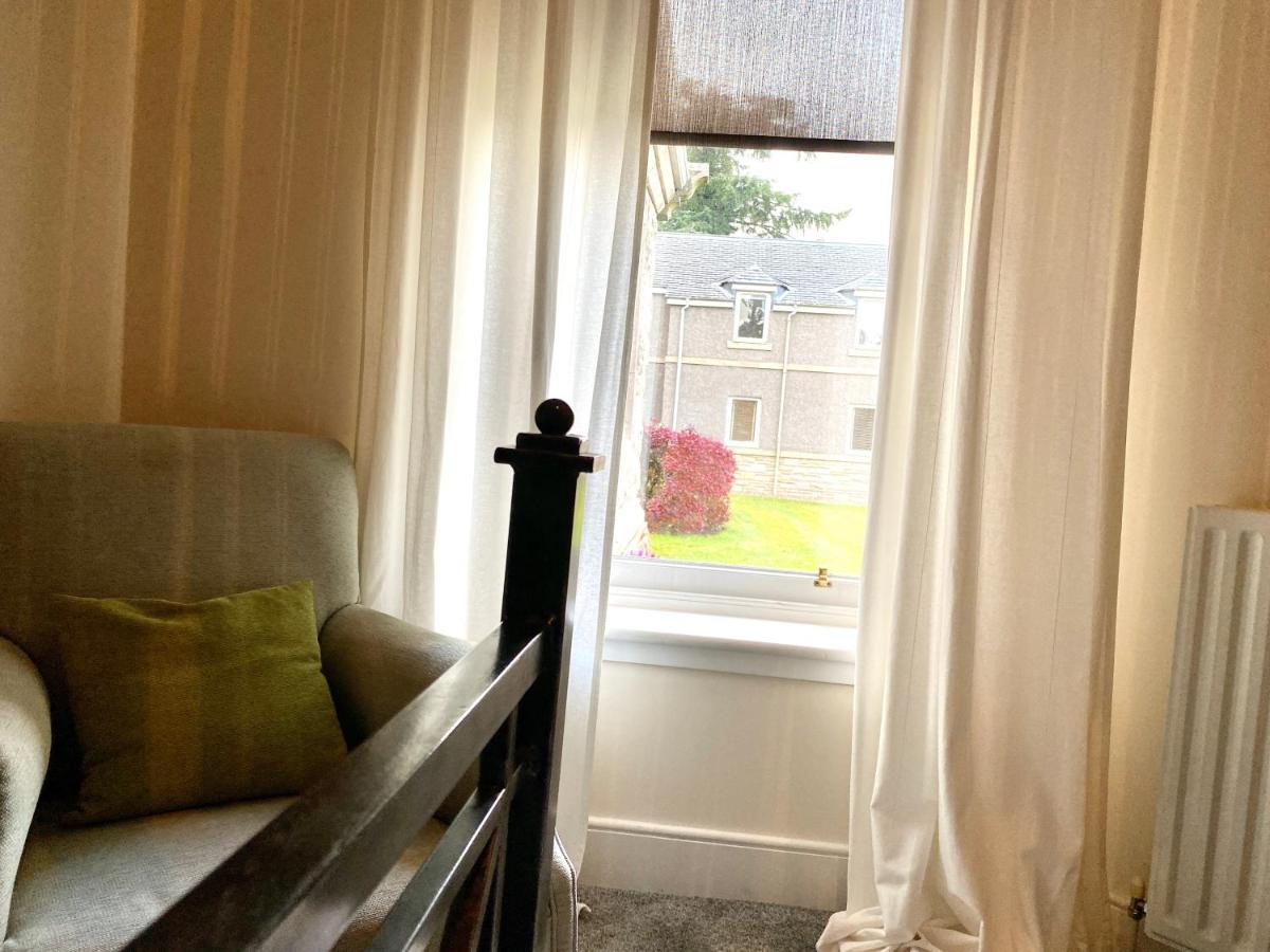 Serviced Accommodation Moray Lesmurdie House, Elgin - Free Parking, Free Wifi Bagian luar foto