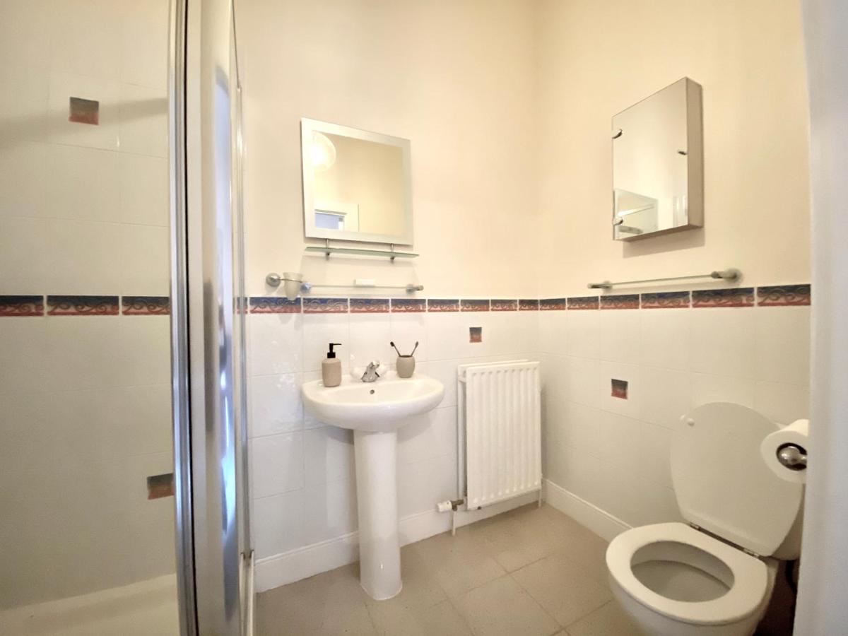 Serviced Accommodation Moray Lesmurdie House, Elgin - Free Parking, Free Wifi Bagian luar foto