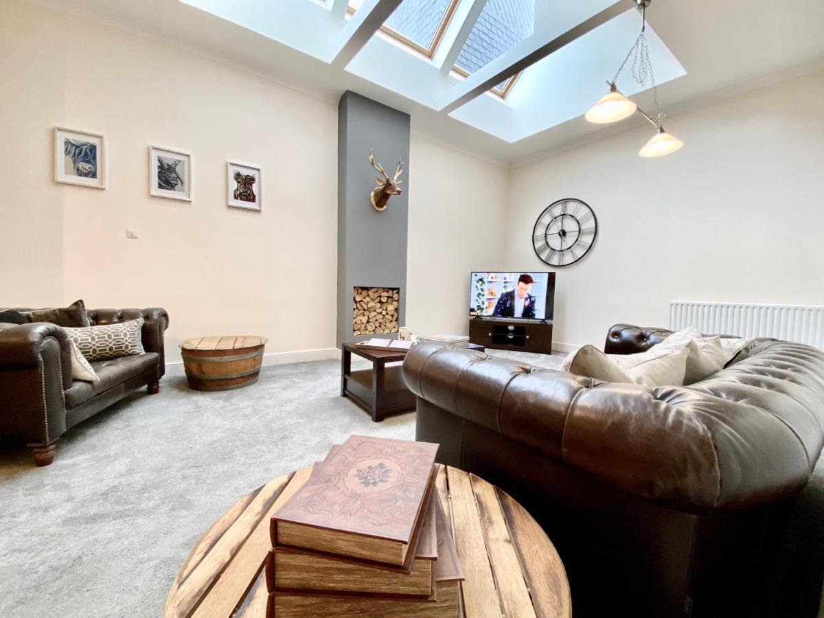 Serviced Accommodation Moray Lesmurdie House, Elgin - Free Parking, Free Wifi Bagian luar foto