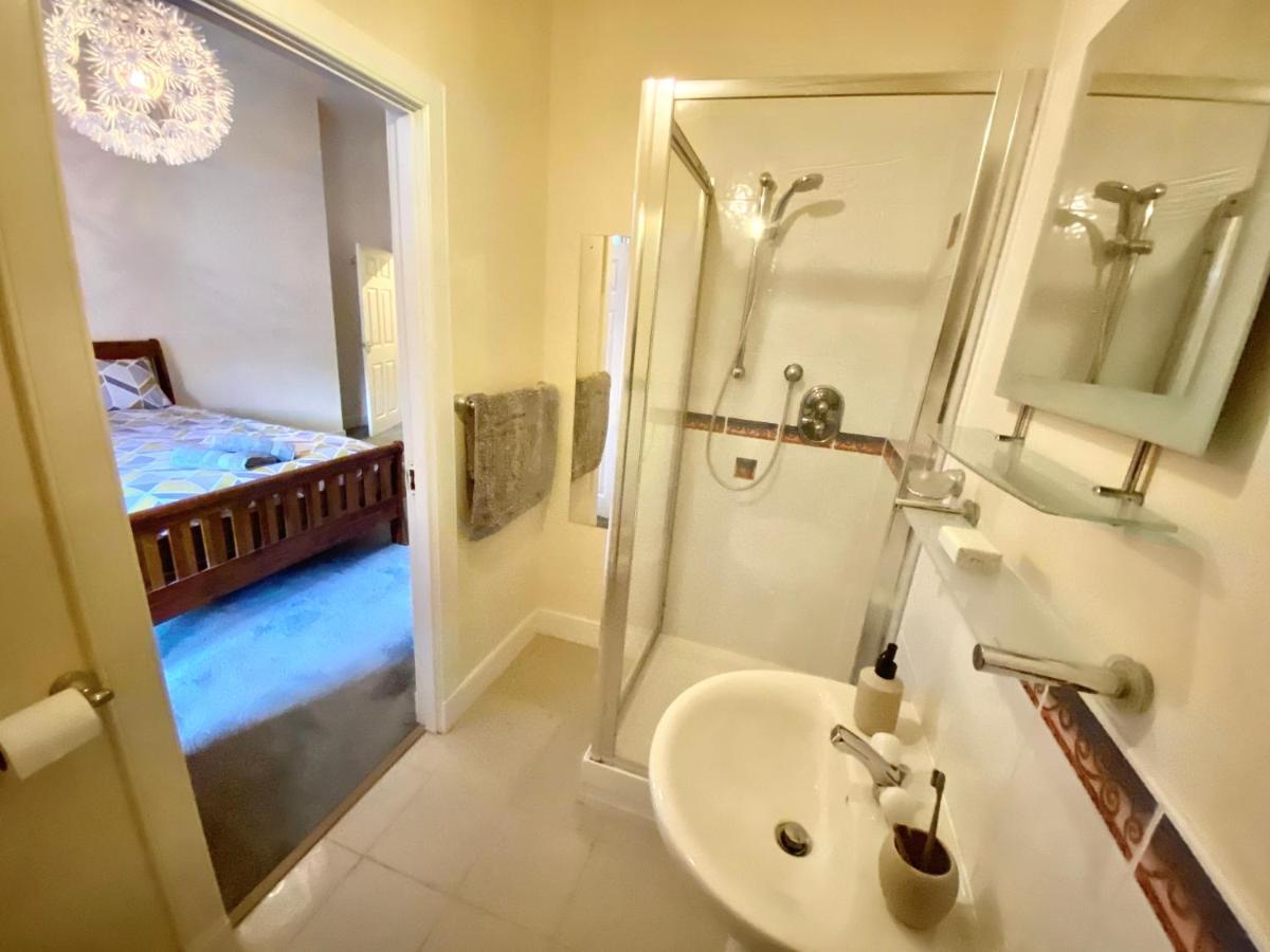 Serviced Accommodation Moray Lesmurdie House, Elgin - Free Parking, Free Wifi Bagian luar foto